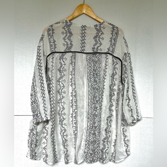 Zara Oyster White Printed Blouse top tunic cover up
Zara - Picture 6 of 11